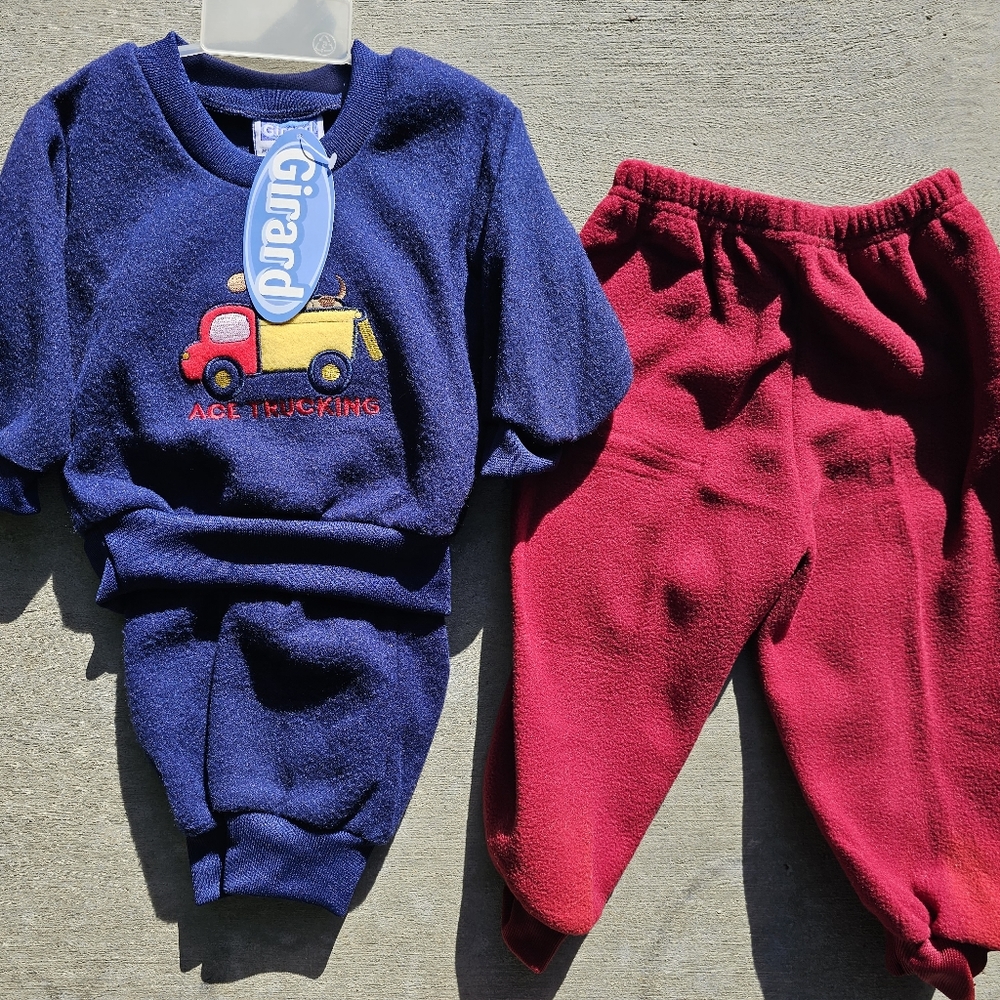 1 BABY SET & 1 PAIR OF PANTS SIZE 18 MONTHS